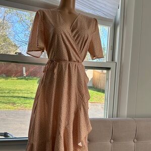 Floral Wrap Midi Dress in Peach